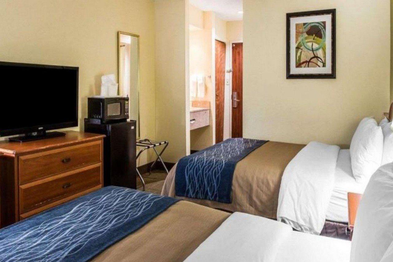 Quality Inn Darien-North Brunswick Eksteriør billede