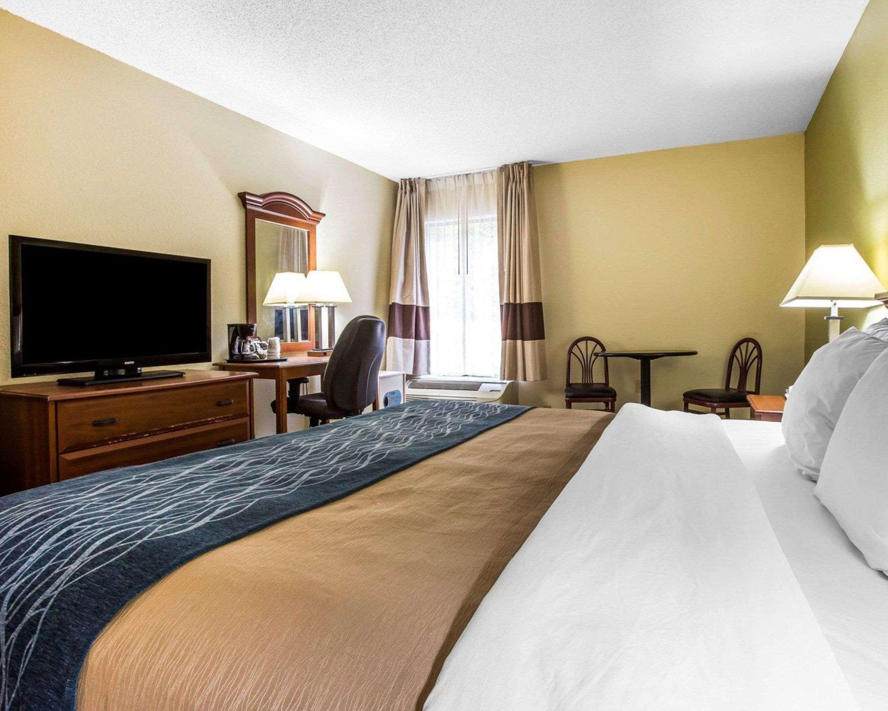 Quality Inn Darien-North Brunswick Eksteriør billede