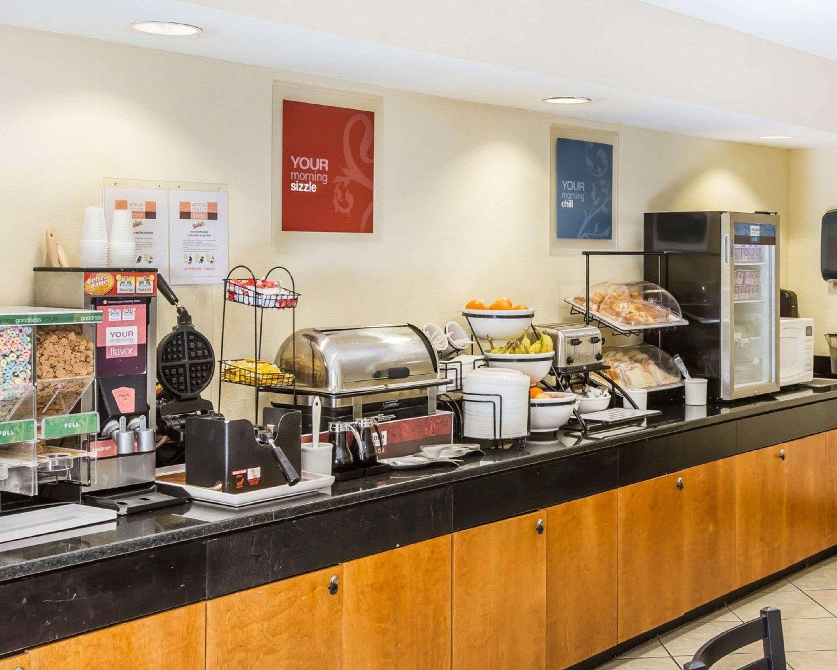 Quality Inn Darien-North Brunswick Eksteriør billede